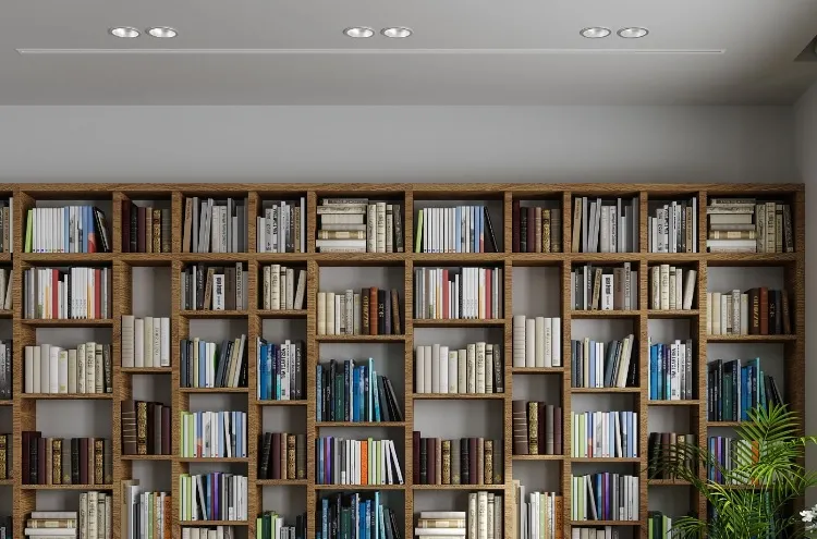 Jak dobrać regały do pomieszczeń o niestandardowym układzie?