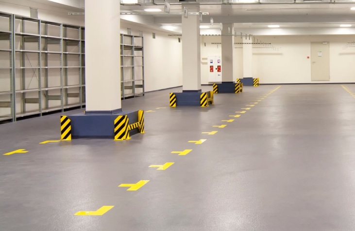 Co najbardziej podnosi koszt, gdy zamawiasz posadzki betonowe przemysłowe: grubość, zbrojenie czy logistyka?