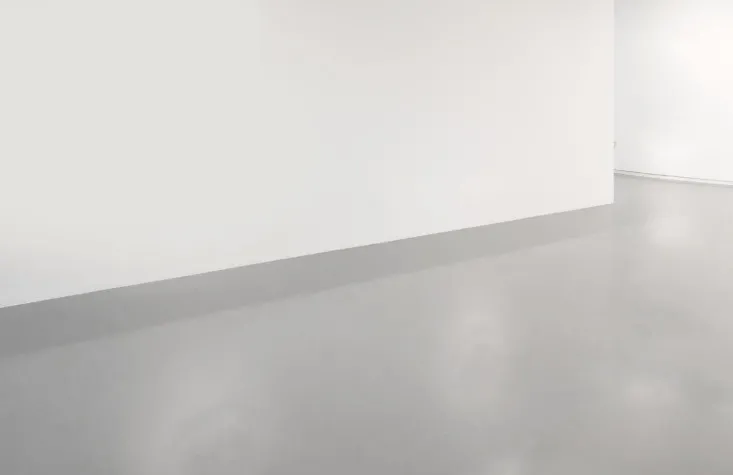 Jakie koszty ukryte pojawiają się najczęściej, kiedy realizowane są posadzki betonowe przemysłowe na czynnej budowie?